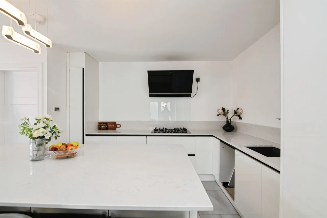 Sledmore Road, Dudley, photo 6