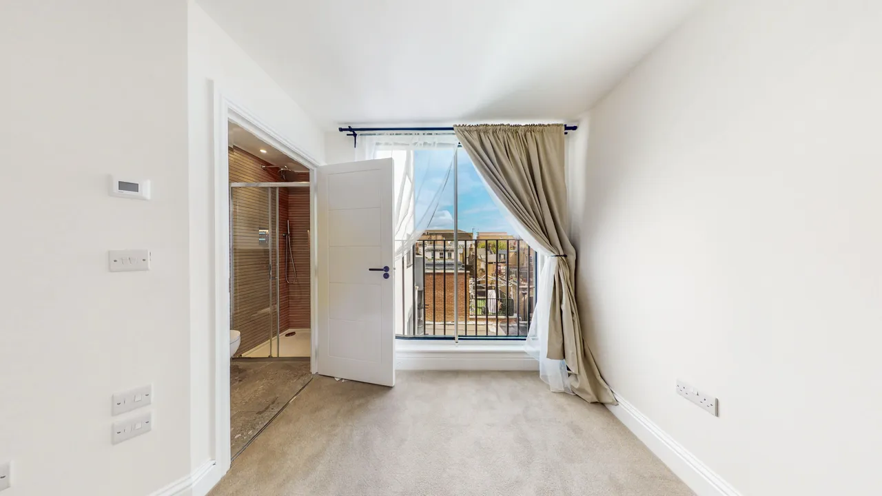 Bethnal Green Road, E2, photo 6