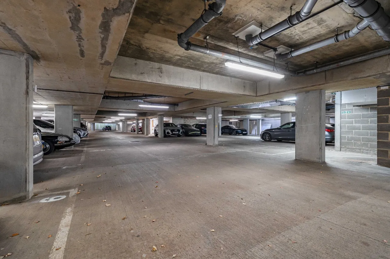 Melliss Avenue, Kew, TW9, photo 29