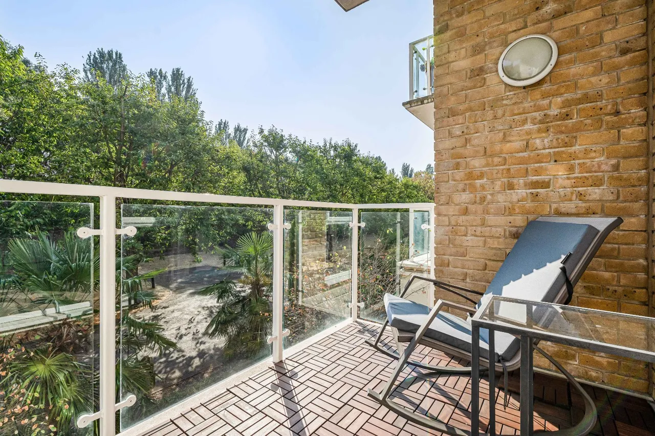 Melliss Avenue, Kew, TW9, photo 3