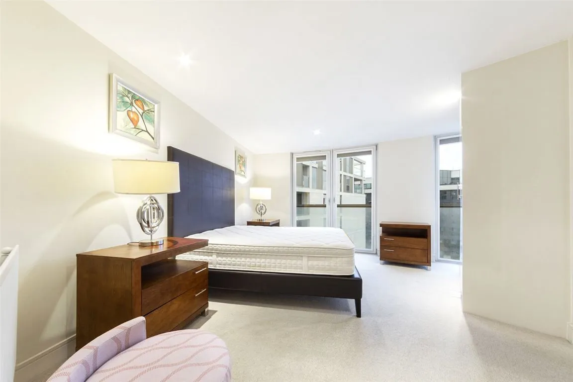 28 Quadrant Walk, Canary Wharf, photo 7