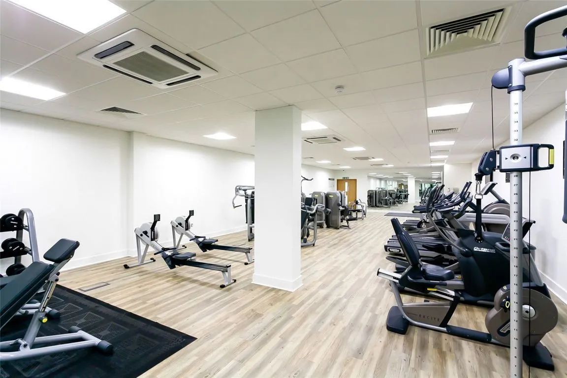 28 Quadrant Walk, Canary Wharf, photo 11