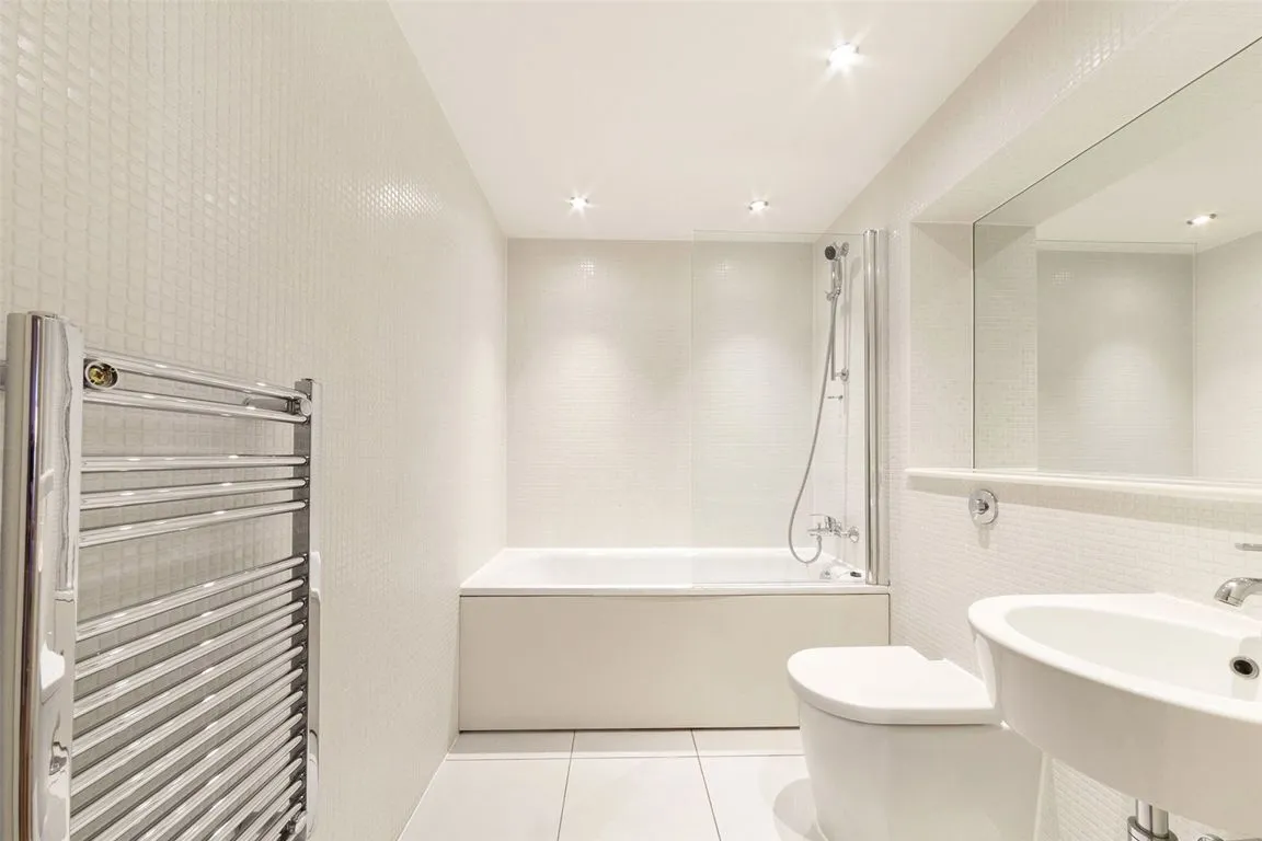 28 Quadrant Walk, Canary Wharf, photo 6