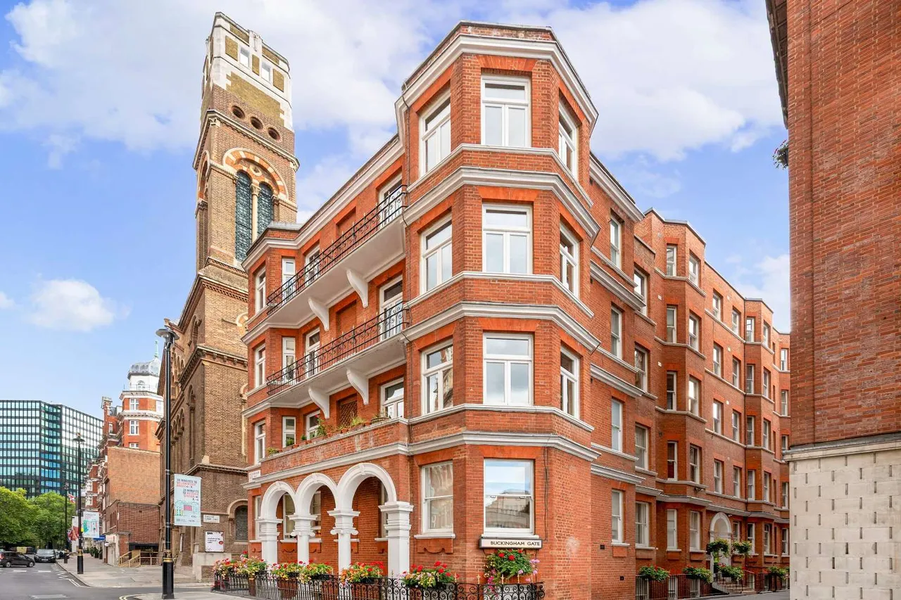 Buckingham Gate, London, SW1E, photo 11
