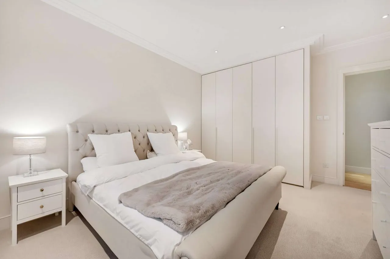 Buckingham Gate, London, SW1E, photo 8
