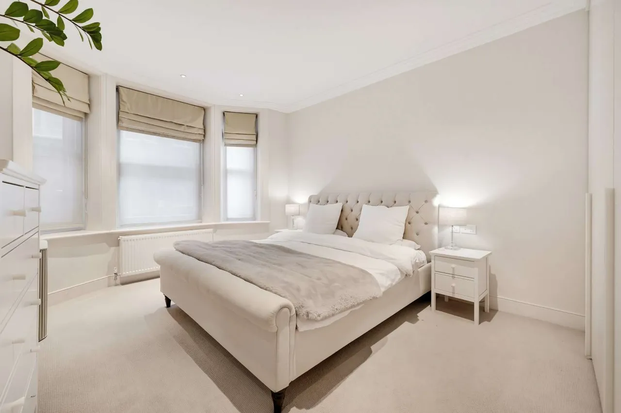 Buckingham Gate, London, SW1E, photo 7