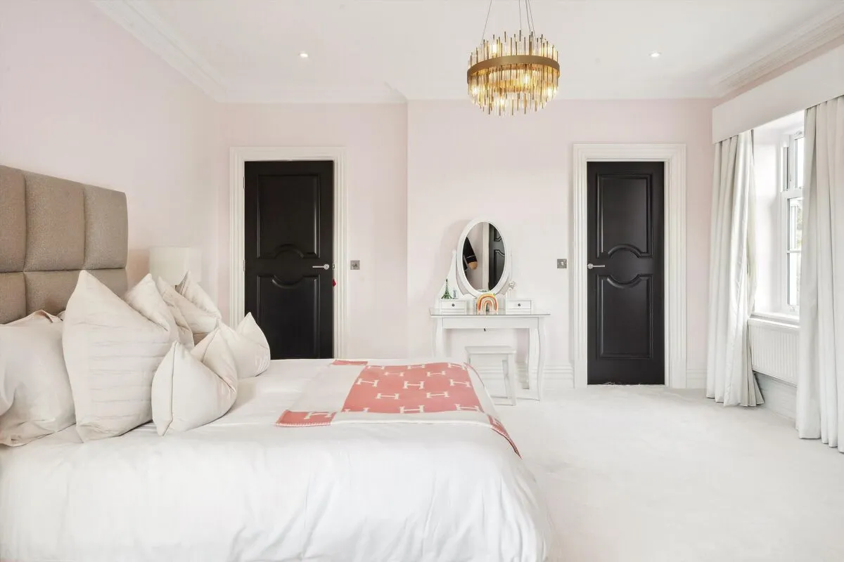 Moles Hill, Oxshott, KT22, photo 21