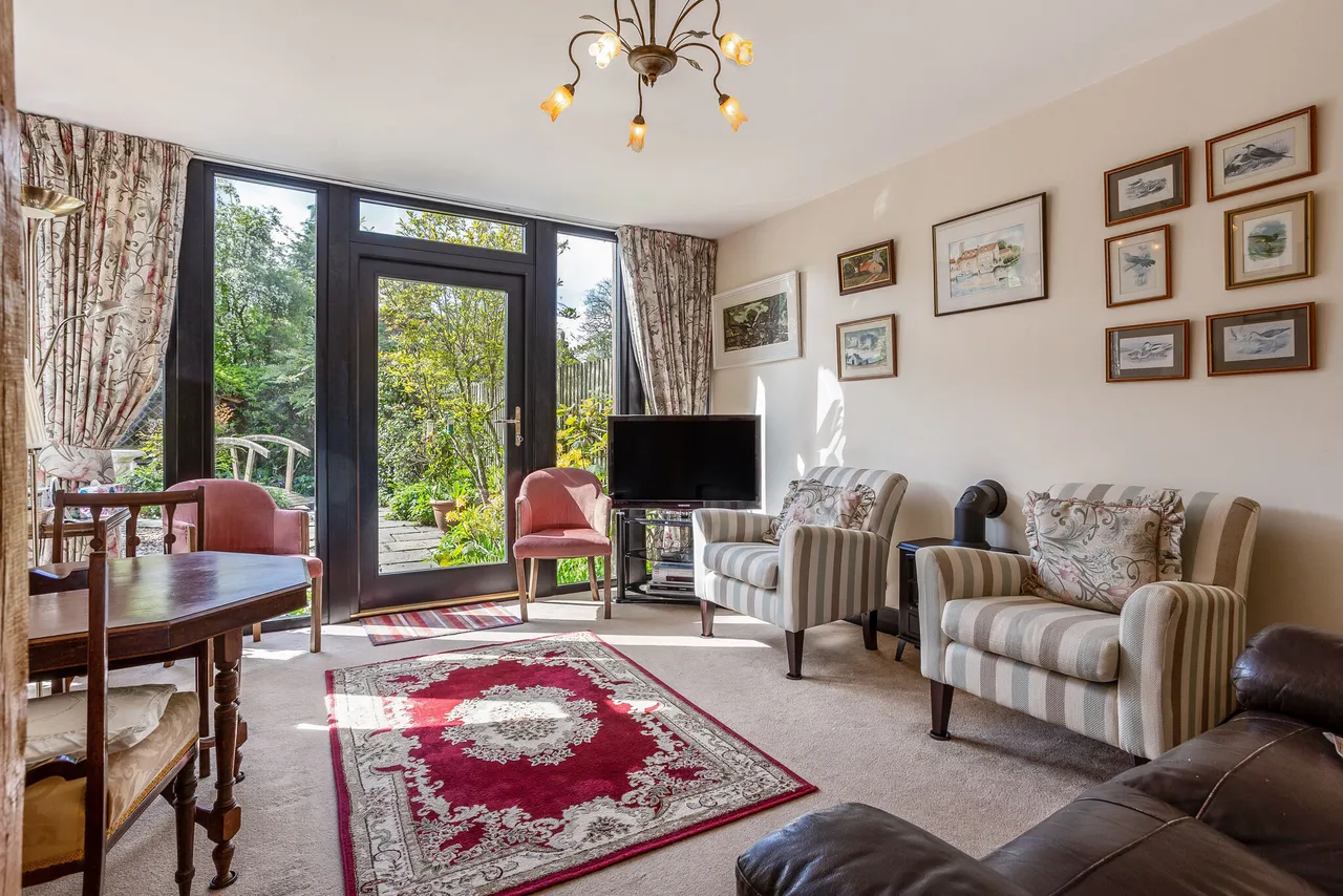 Pound Farm Barns, Chawton, GU34, photo 10