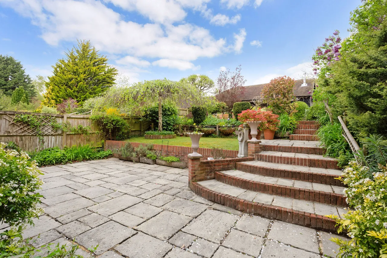 Pound Farm Barns, Chawton, GU34, photo 8