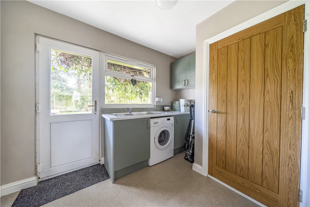 Wheatfields, Hillington, PE31, photo 16