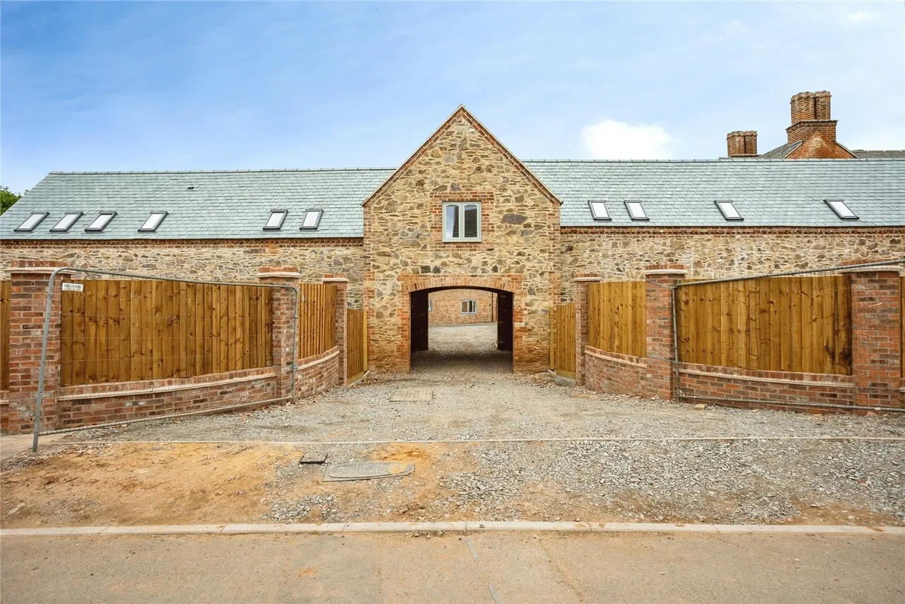 Newstead Way, Loughborough, LE11, photo 7