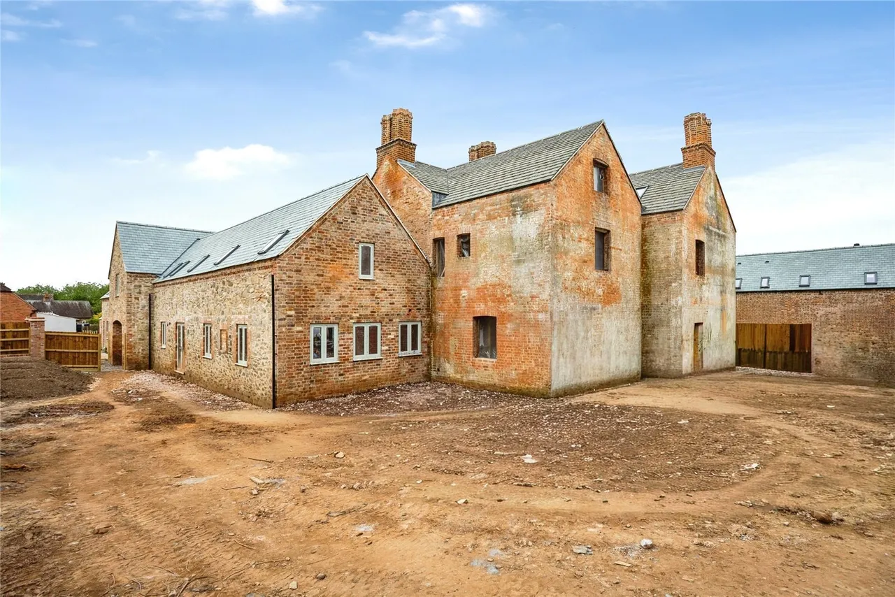 Newstead Way, Loughborough, LE11, photo 8