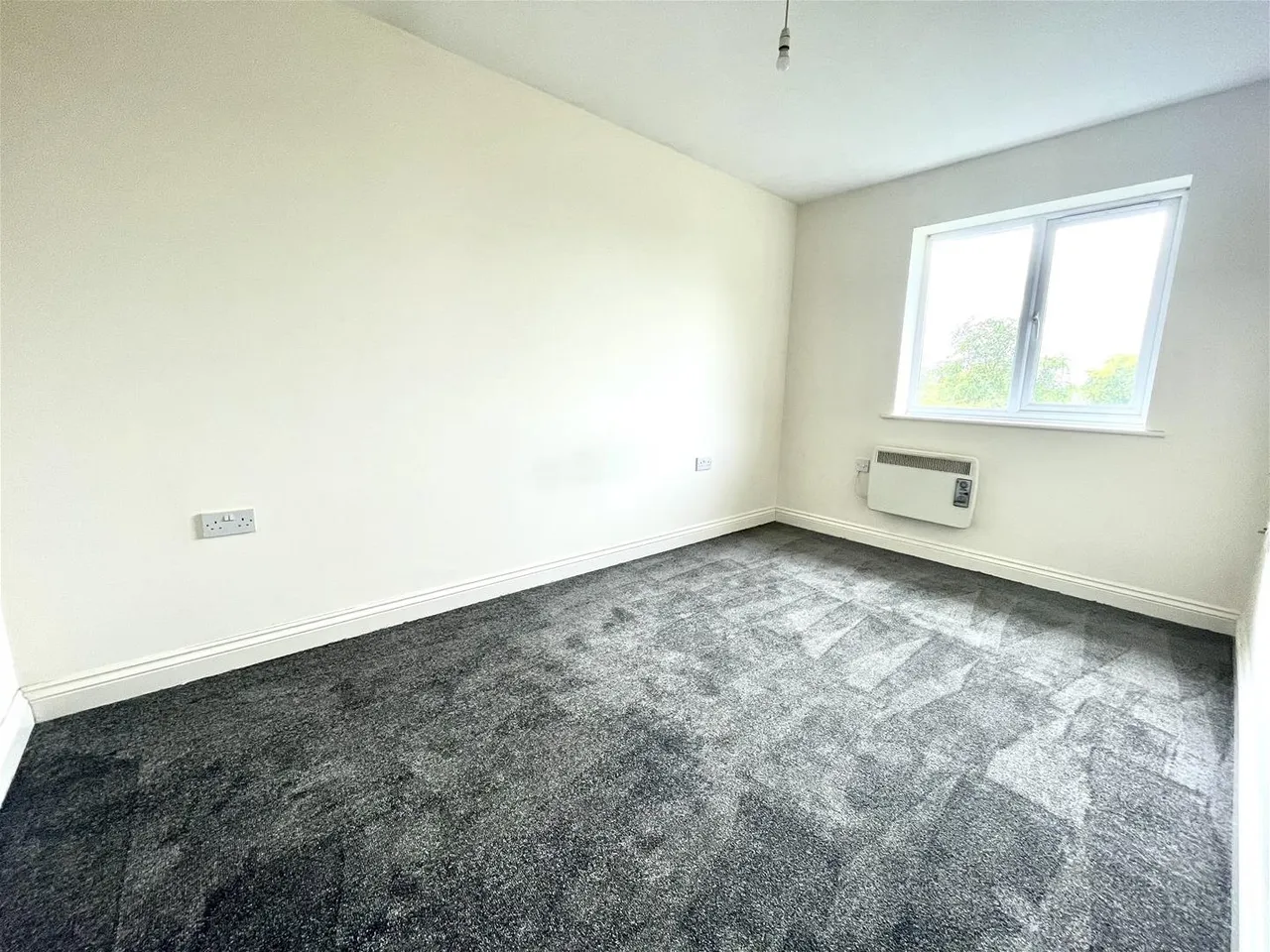 Bradley Court, Long Road, Canvey Island, photo 5