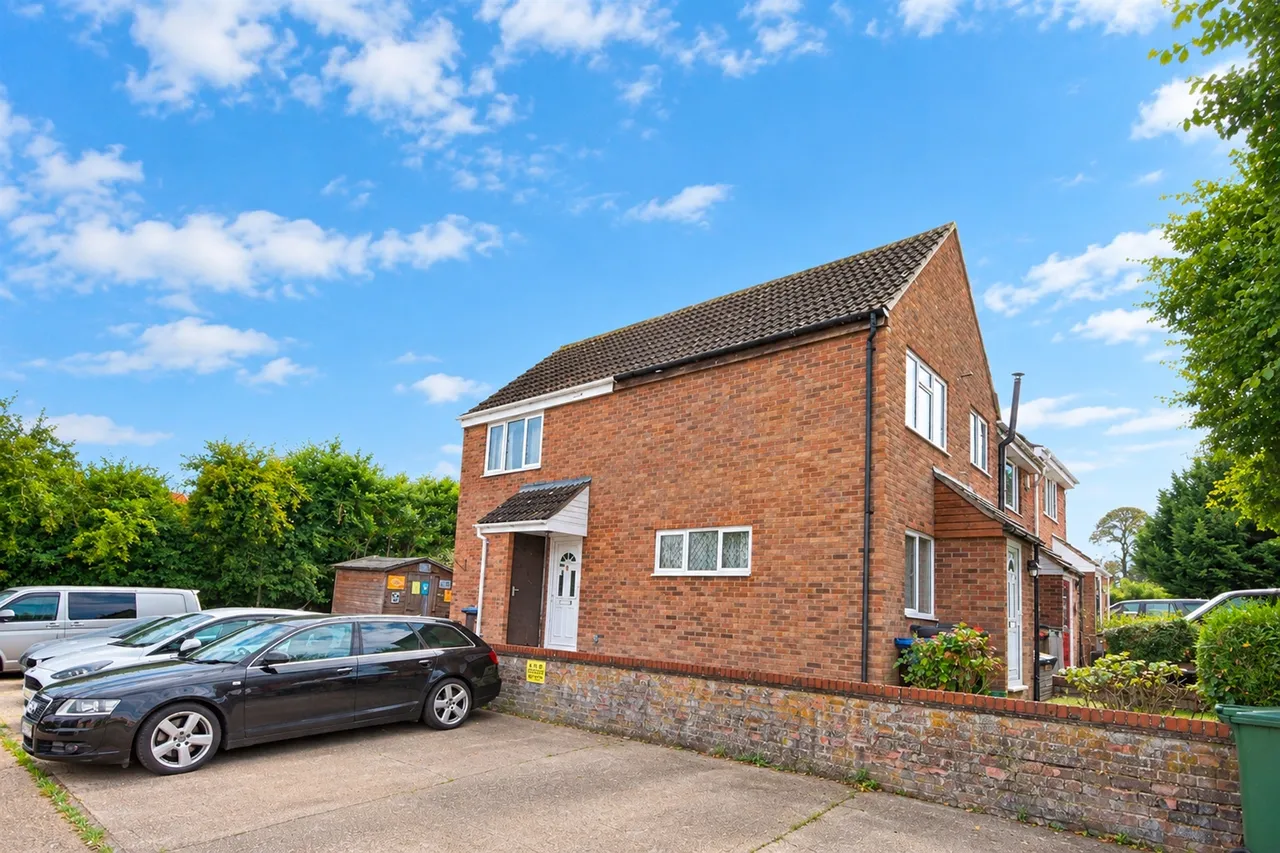 1 bed house for sale — Acorn Avenue, Halstead