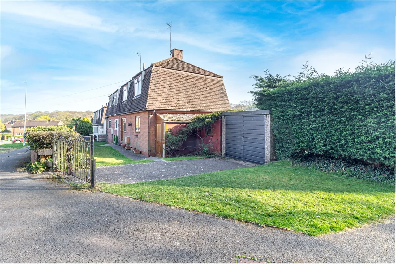 3 bed house for sale — Foxlydiate Crescent, Redditch, Worcestershire, B97 6NP