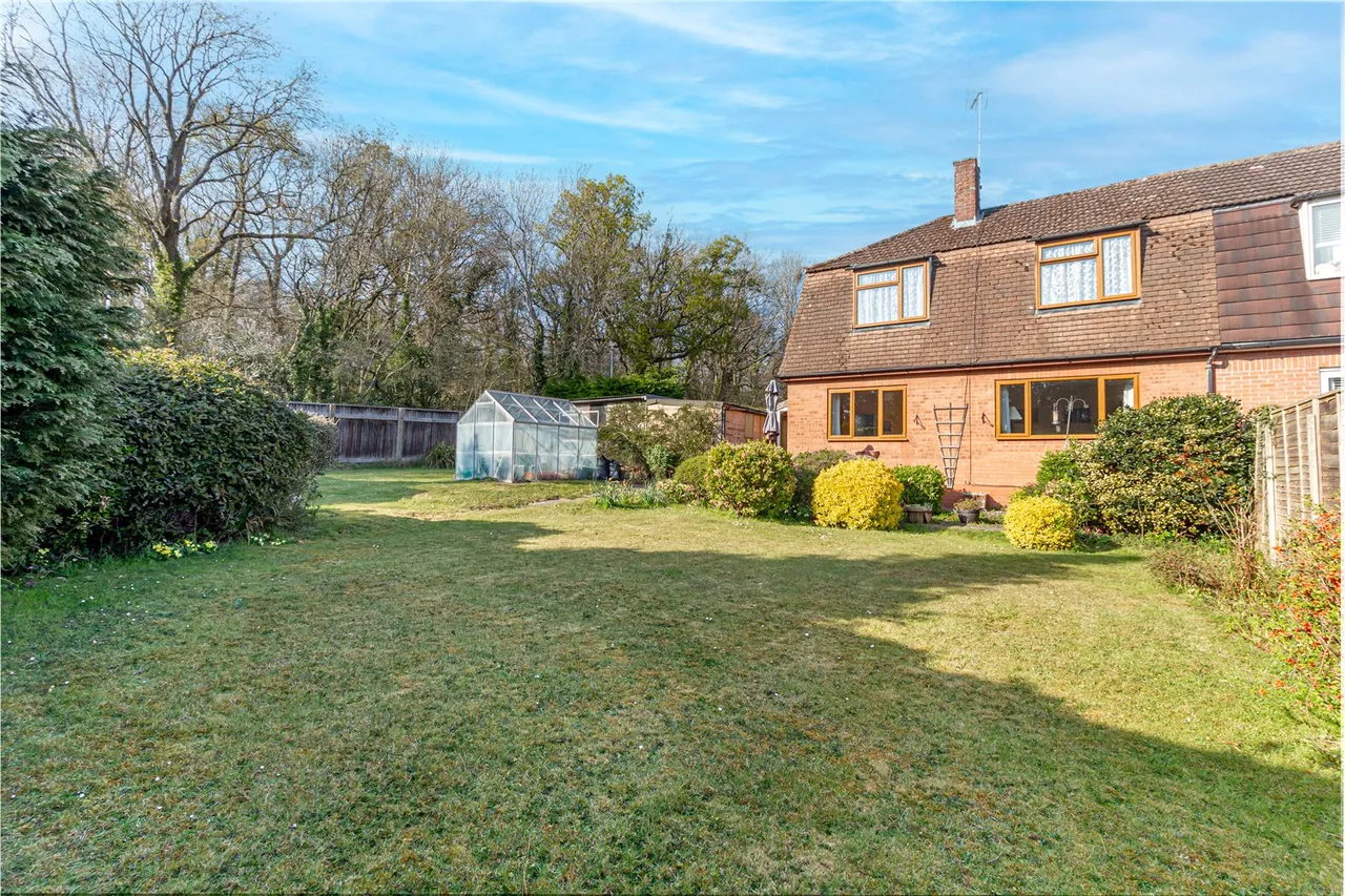 Foxlydiate Crescent, Redditch, Worcestershire, B97 6NP, photo 4