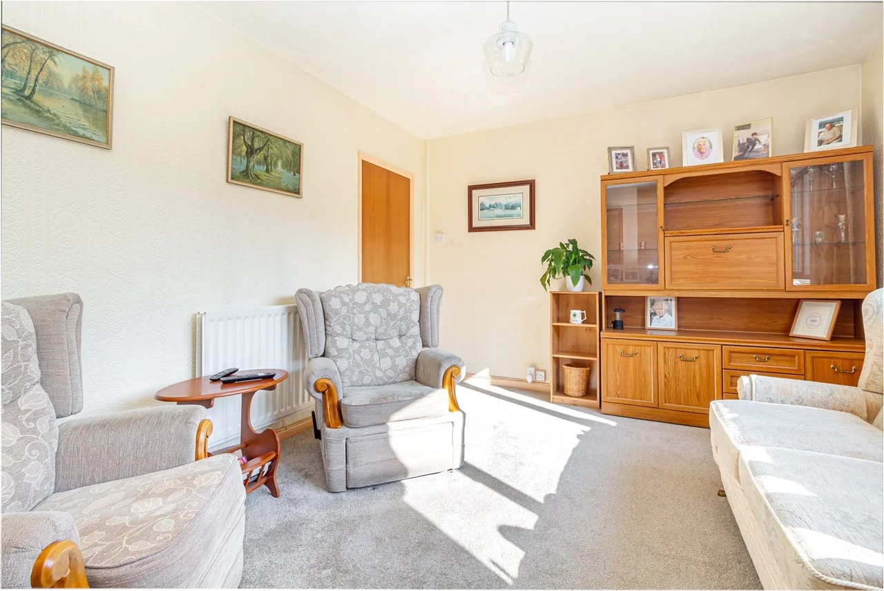 Foxlydiate Crescent, Redditch, Worcestershire, B97 6NP, photo 6