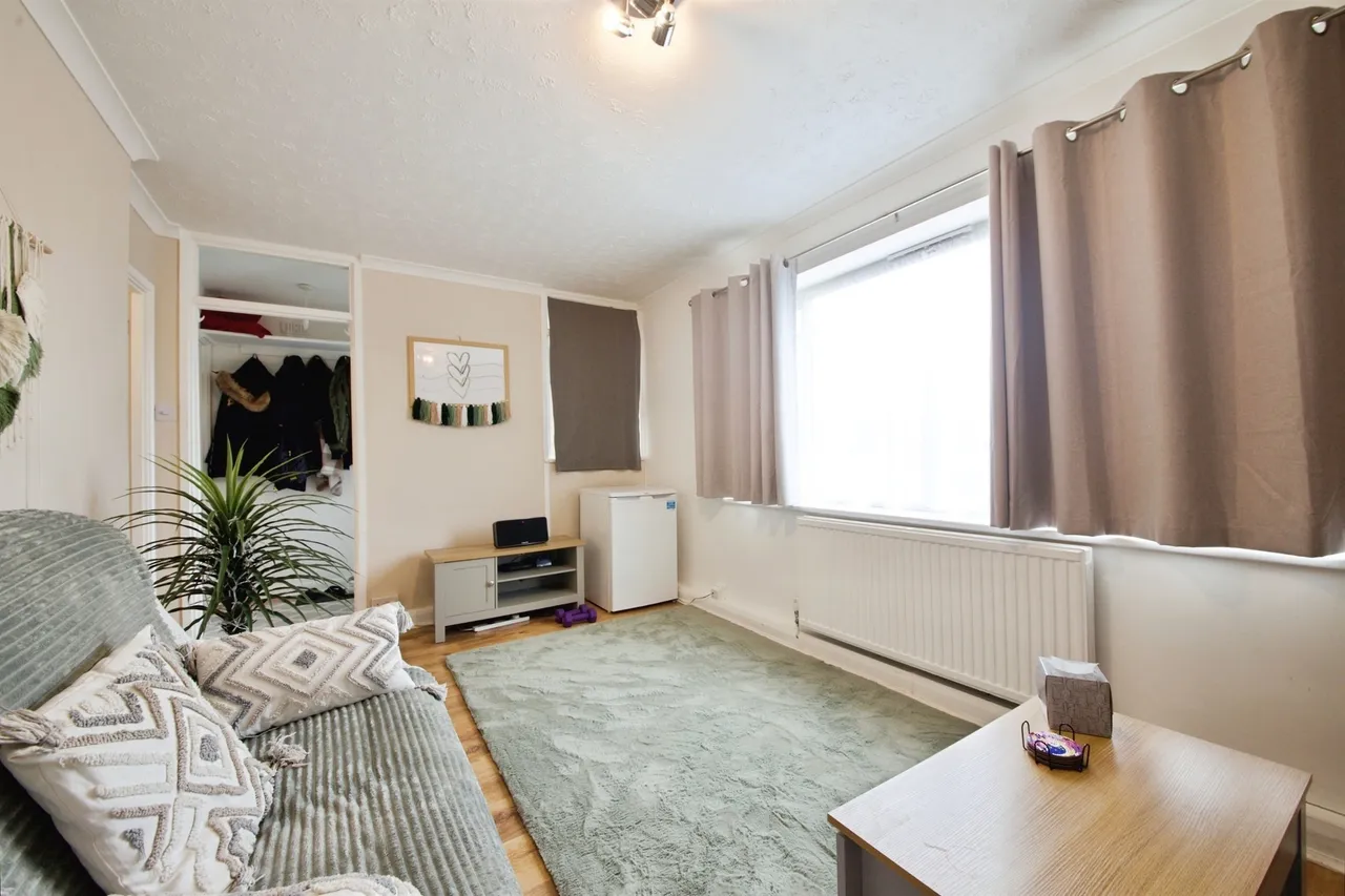 Little Pynchons, Harlow, photo 5