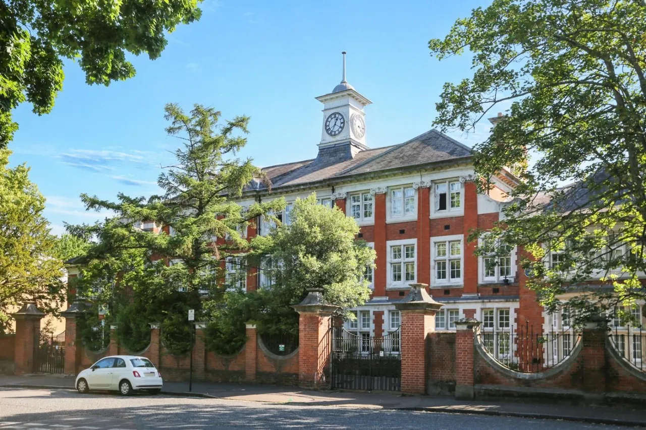 1 bed flat for sale — Marianne Close, London, SE5