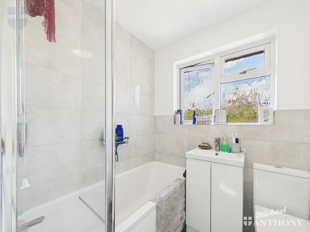 Battersby Mews, Aylesbury, HP21 8LT, photo 4