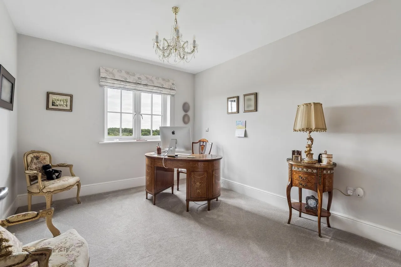 Hastoe Hill, Hastoe, HP23, photo 14