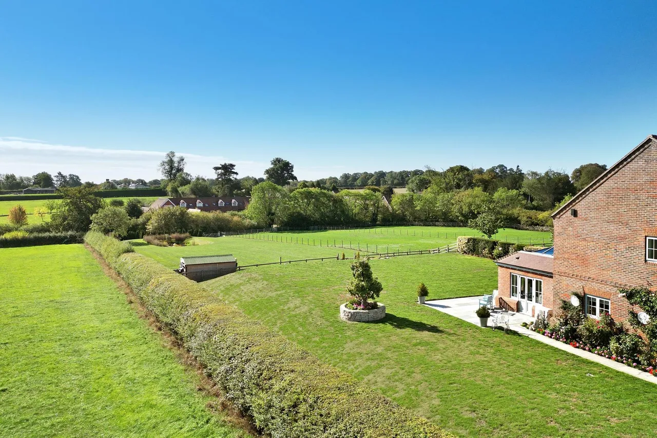 Hastoe Hill, Hastoe, HP23, photo 23