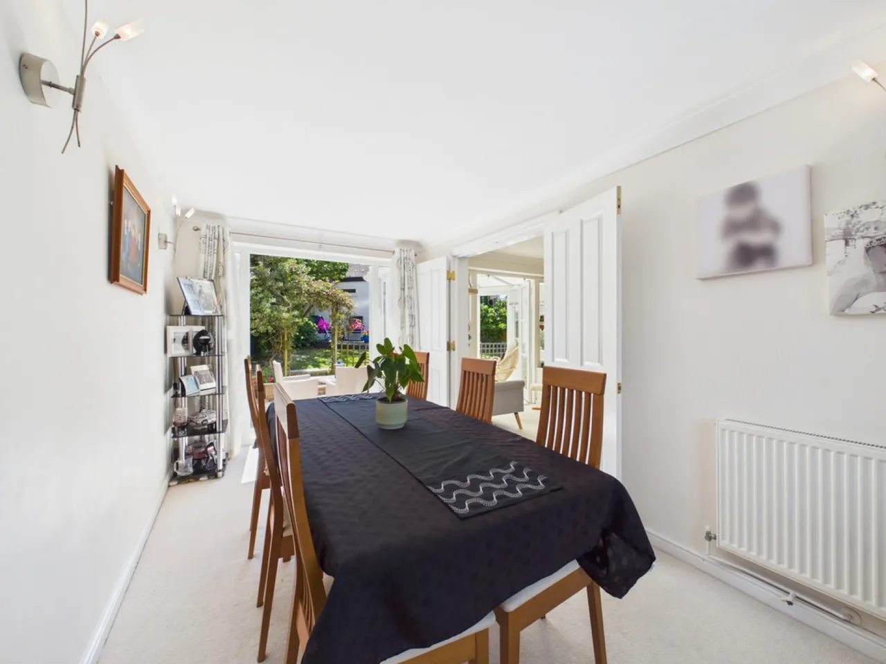 Earles Meadow, Horsham, photo 5