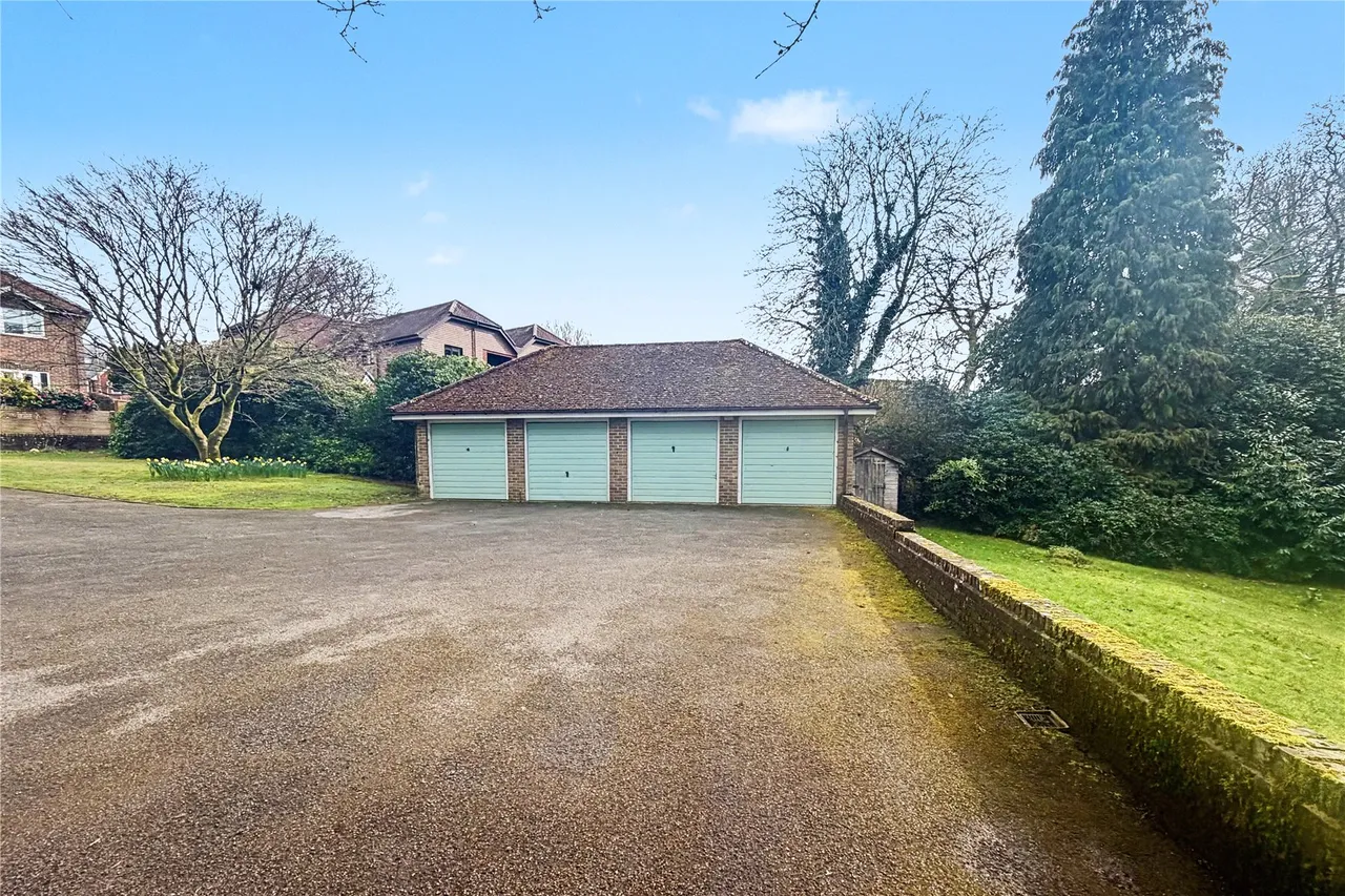 Crossways Road, Grayshott, GU26, photo 18