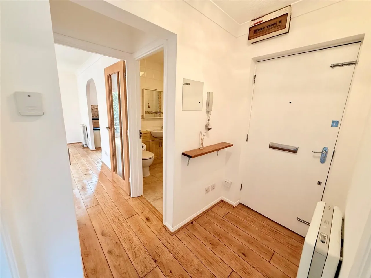 Horseshoe Close, Waltham Abbey, photo 8