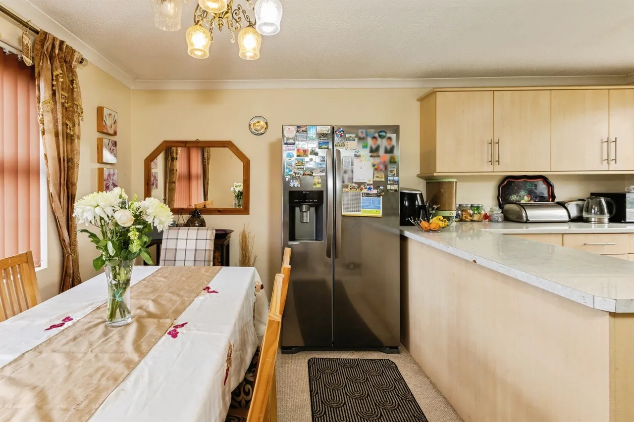 Chilcombe Way, Lower Earley, Reading, photo 4