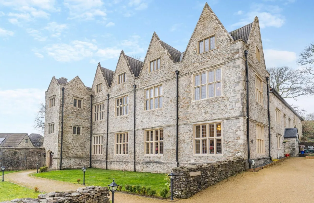 7 bed house for sale, Gwern-Y-Domen Farm Lane, Caerphilly, CF83