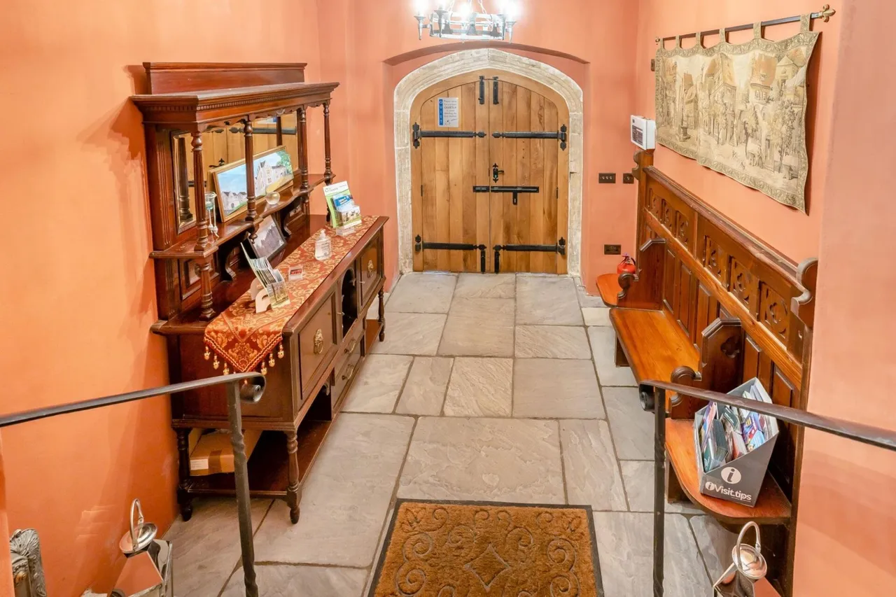 Gwern-Y-Domen Farm Lane, Caerphilly, CF83, photo 11