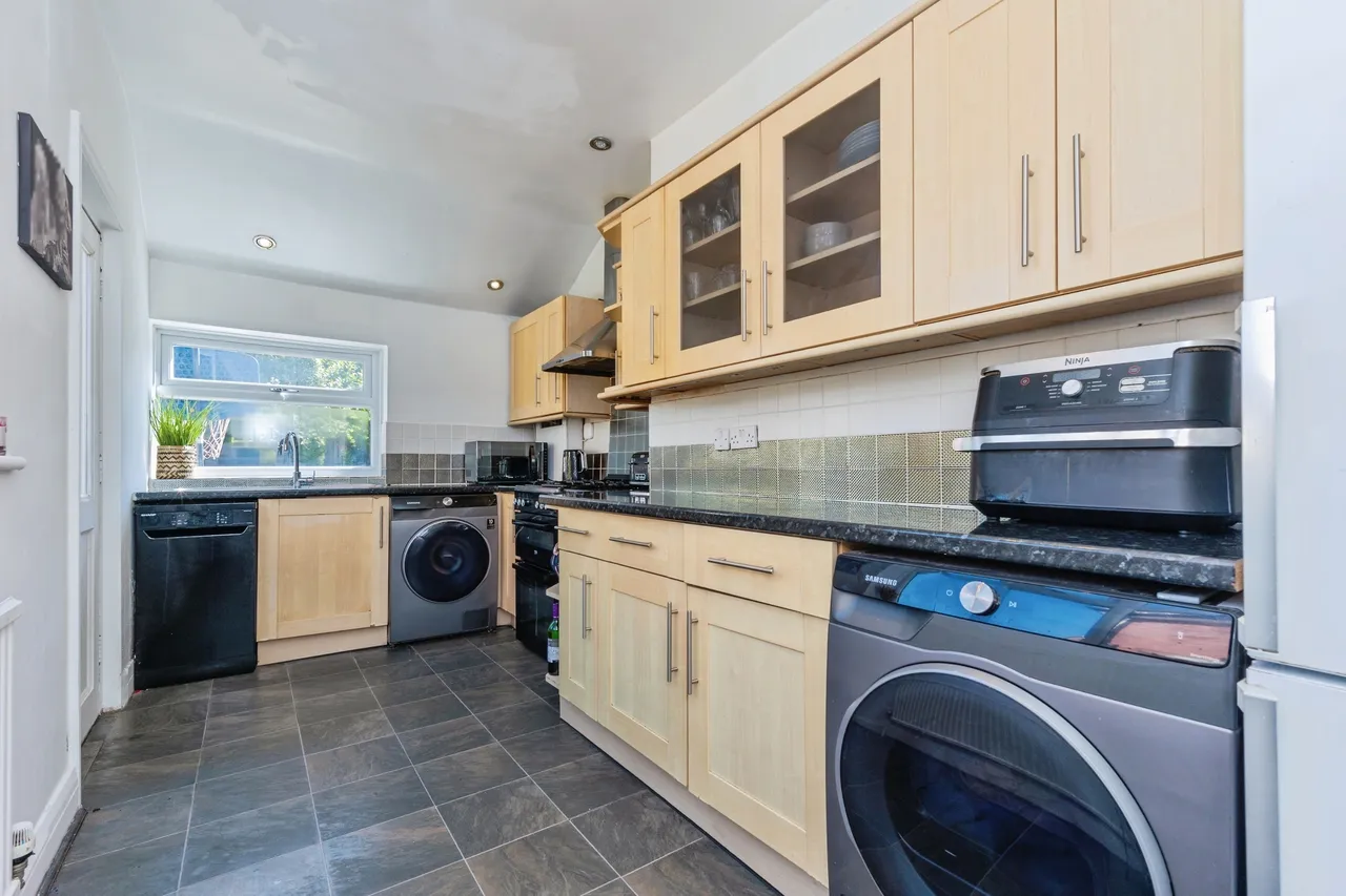 Milwain Drive, Heaton Chapel, Stockport, photo 9