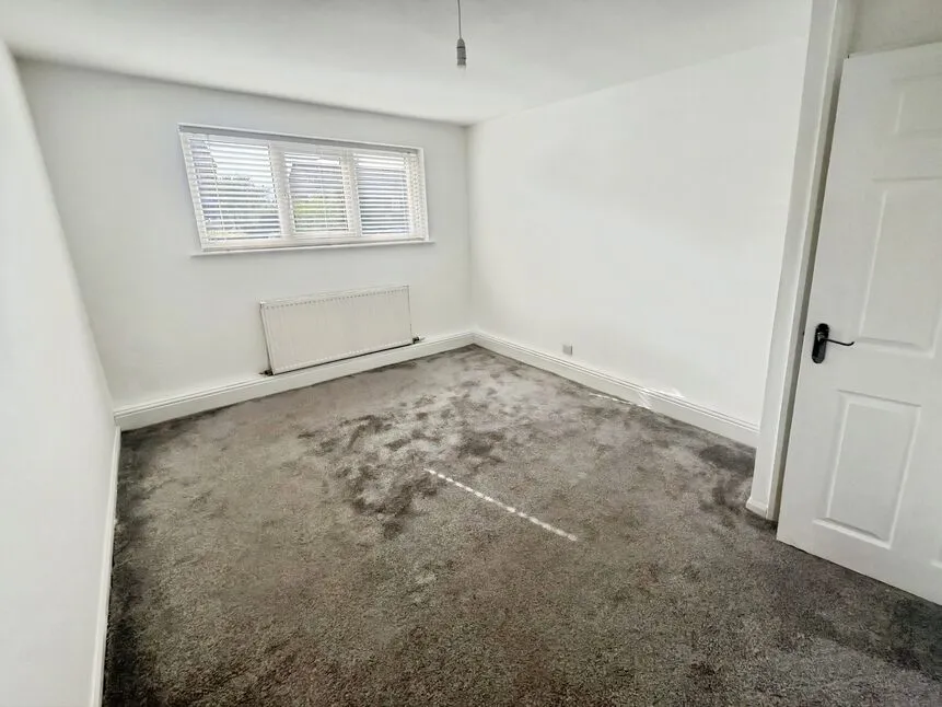 Highfield Road, Glossop, SK13, photo 5