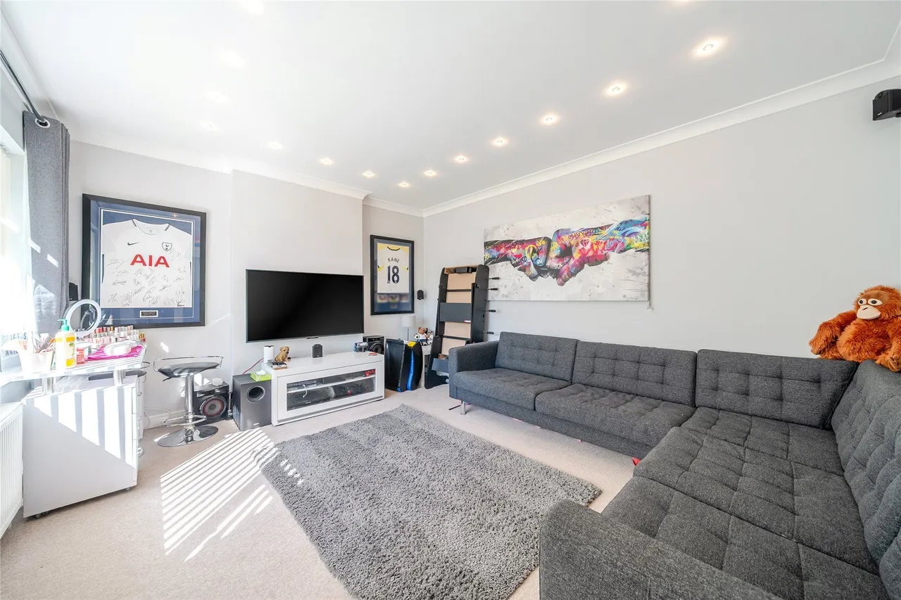 Lovibonds Avenue, Orpington, BR6, photo 2