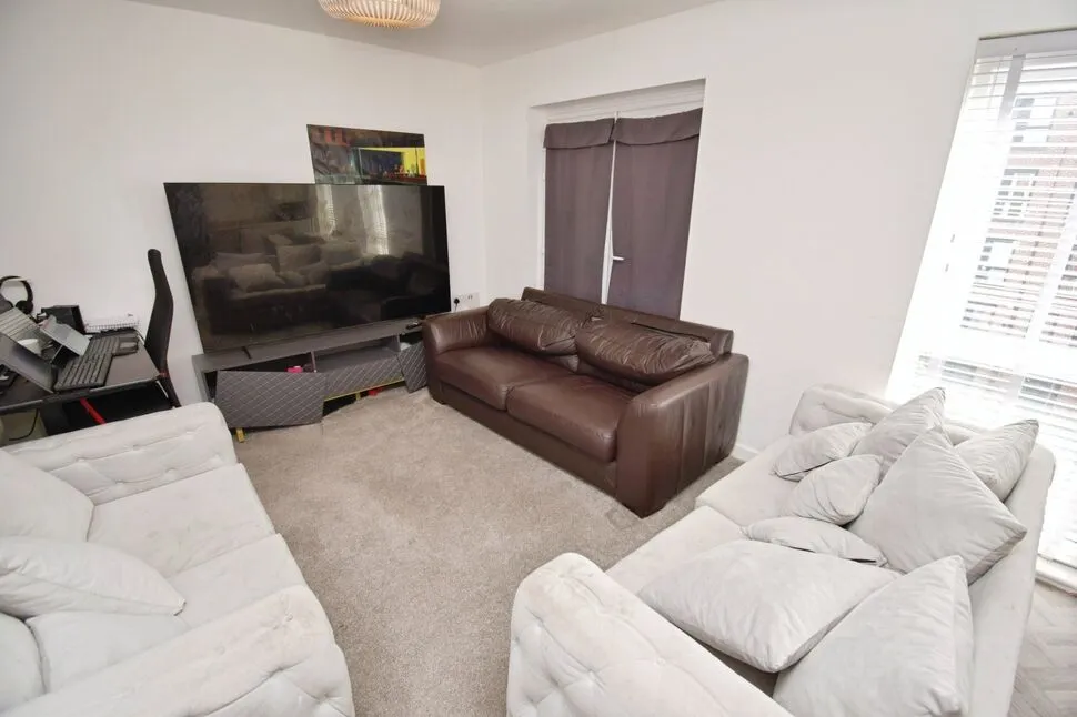 Dennis Davison Place, Bannerbrook Park, Coventry, CV4, photo 2