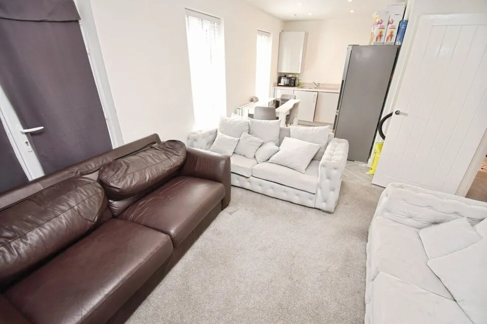 Dennis Davison Place, Bannerbrook Park, Coventry, CV4, photo 9