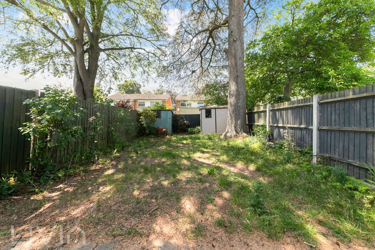 Nicola Close, South Croydon, CR2, photo 10