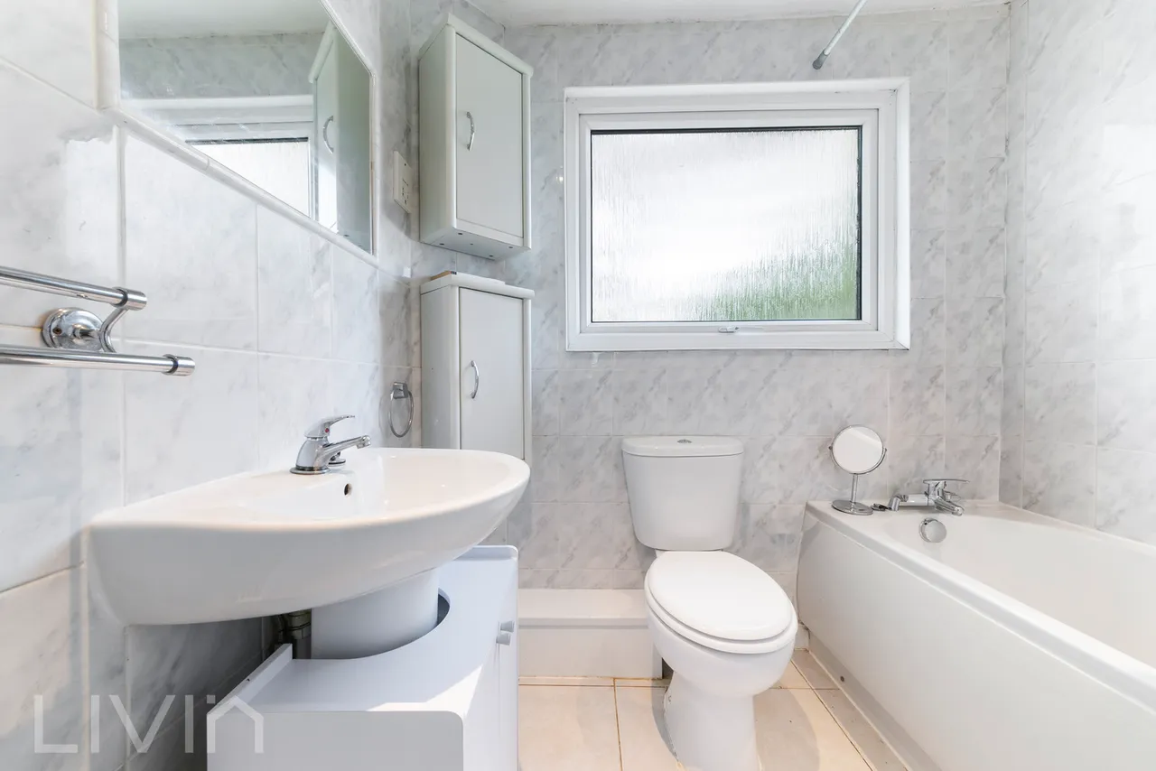 Nicola Close, South Croydon, CR2, photo 16