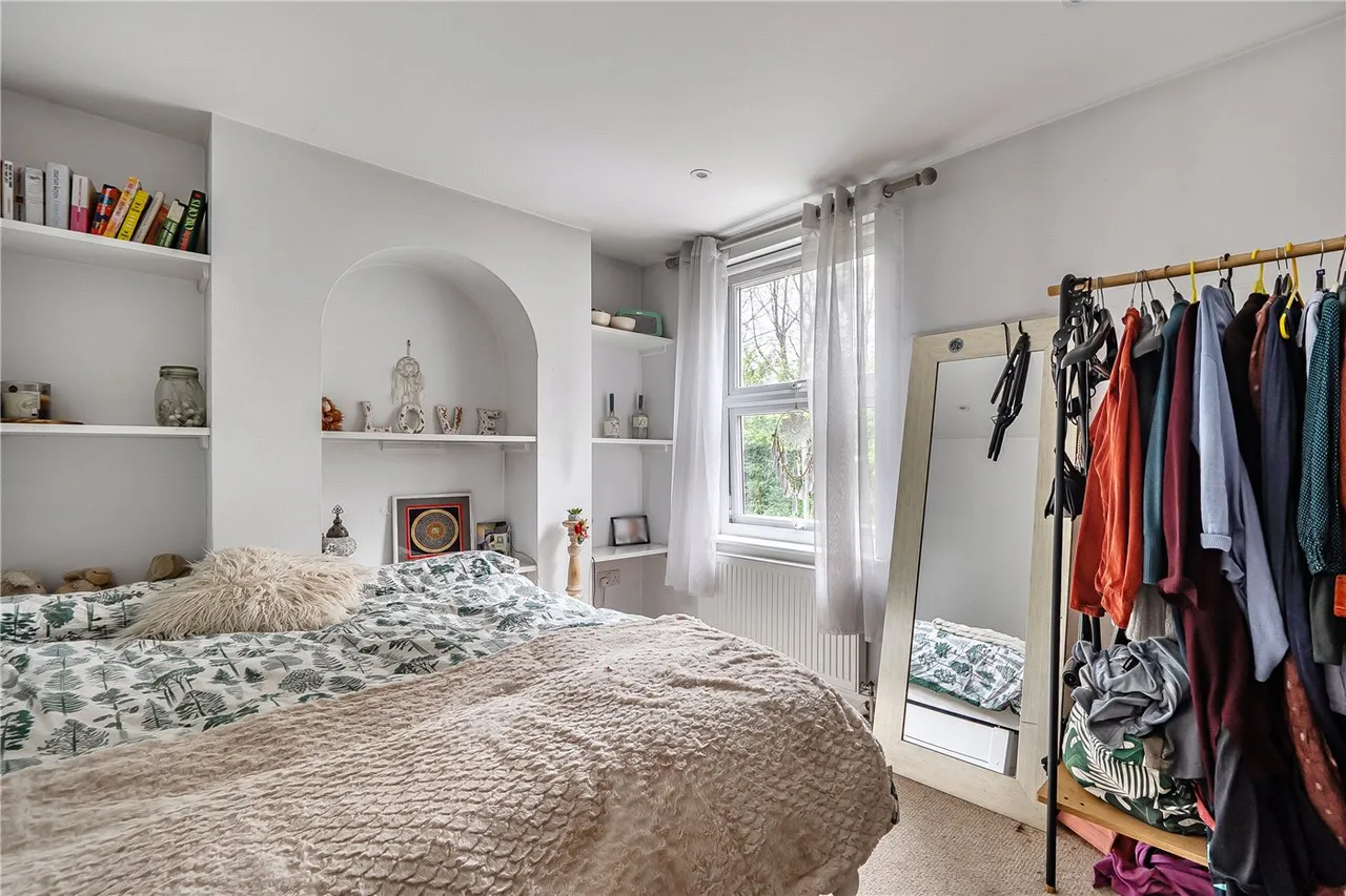 Hamlash Lane, Frensham, Farnham, Surrey, GU10, photo 6