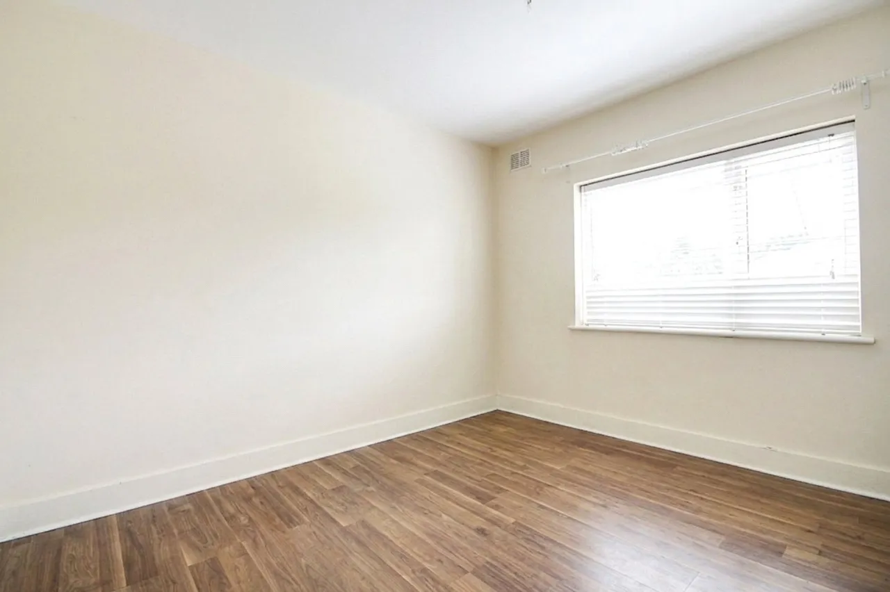 Westmoor Road, Enfield, photo 2