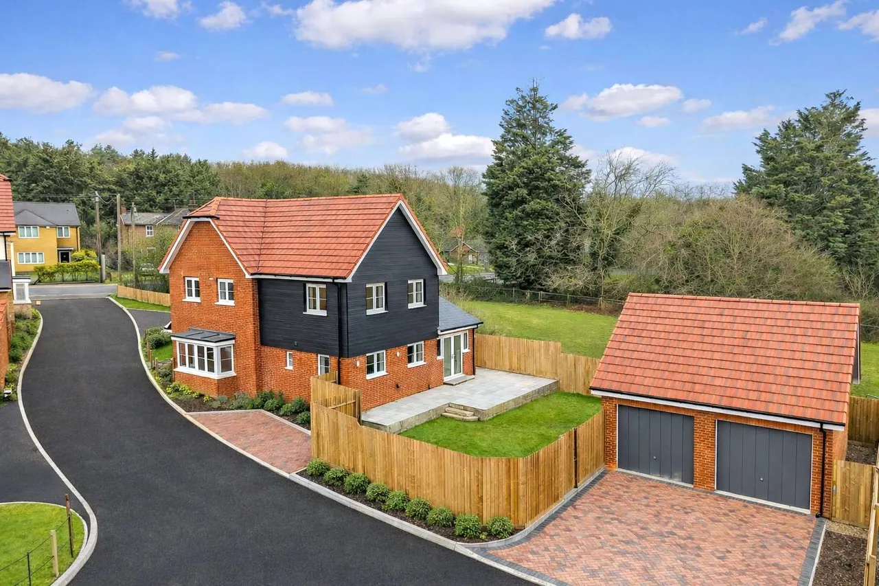 4 bed new development for sale, Larcombe Mews, Margaretting, CM4