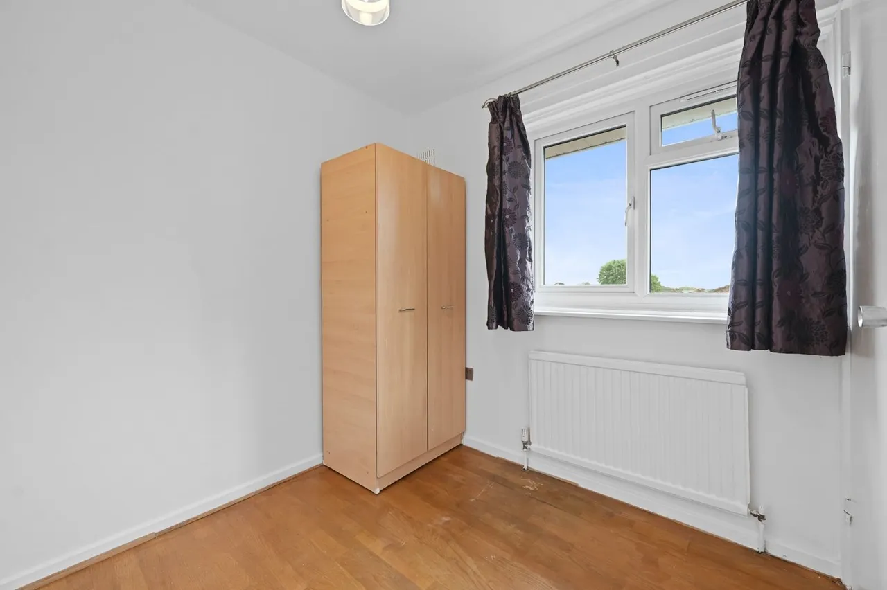 Blenheim Road, Northolt, UB5, photo 9