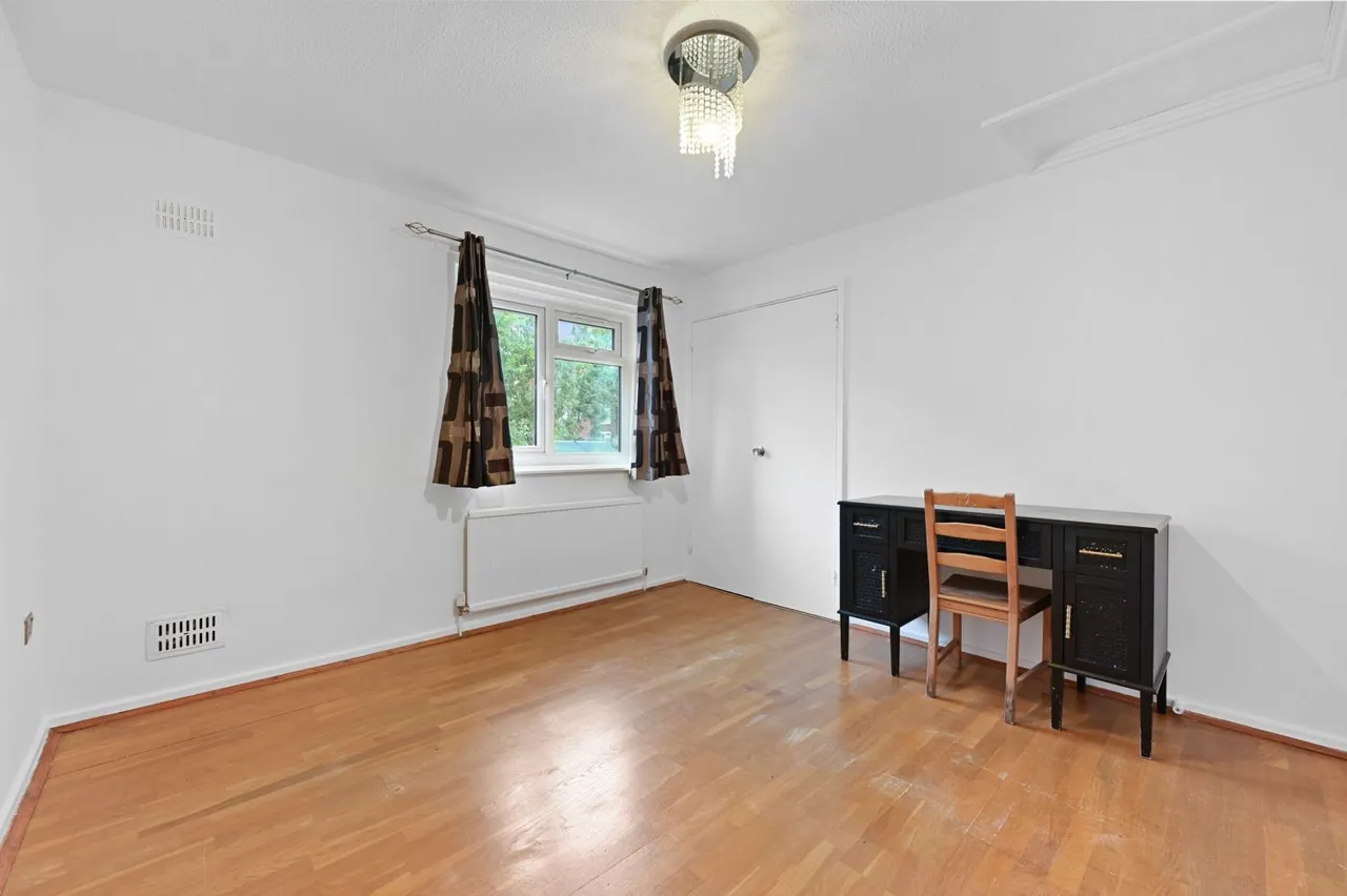 Blenheim Road, Northolt, UB5, photo 7