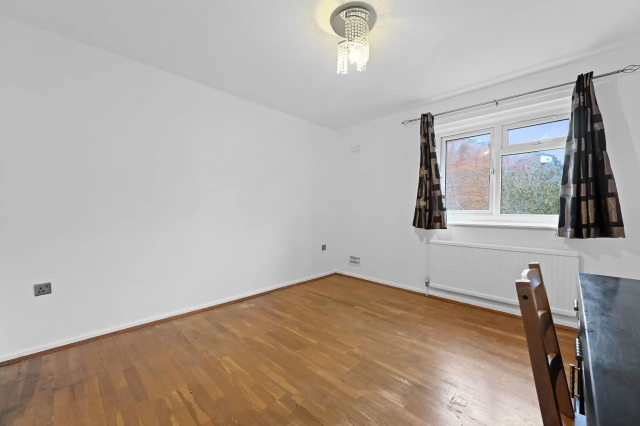 Blenheim Road, Northolt, UB5, photo 8