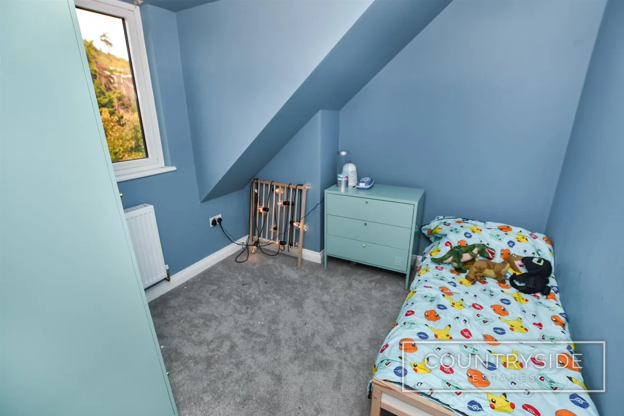 St. Marys Drive, Benfleet, photo 13