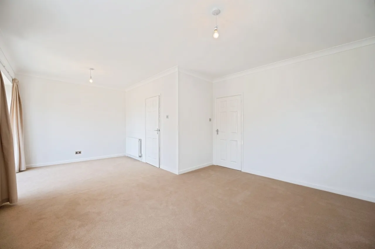 Bembridge Court, Hayling Island, PO11, photo 14