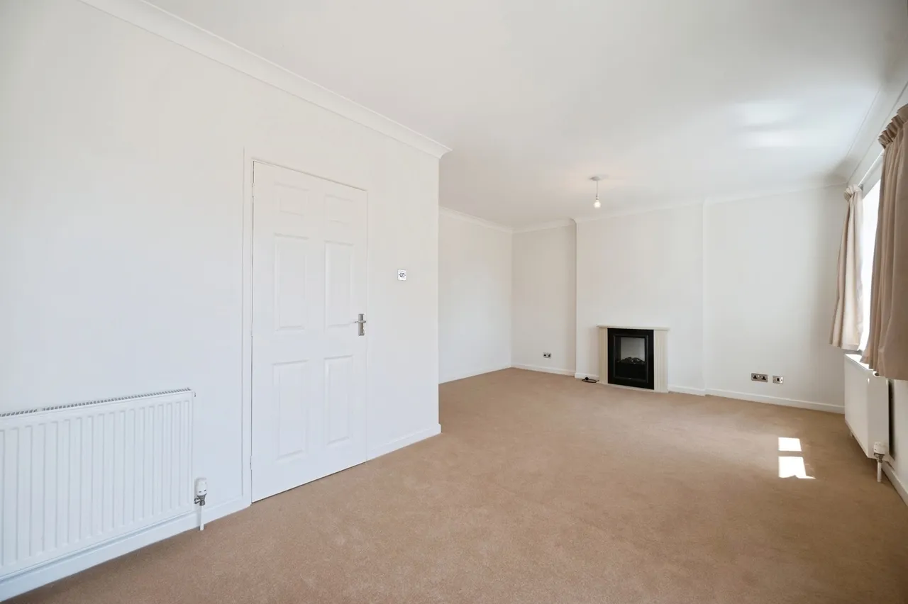 Bembridge Court, Hayling Island, PO11, photo 15