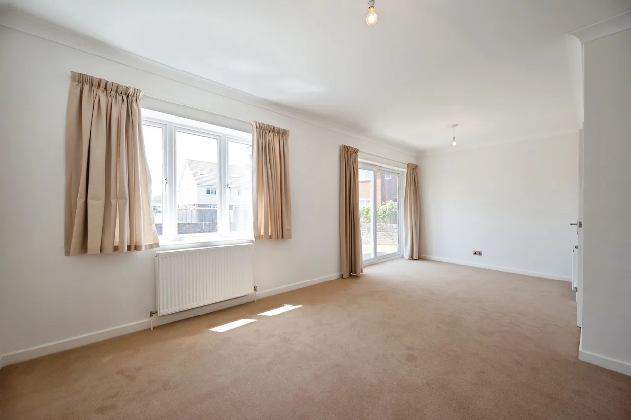 Bembridge Court, Hayling Island, PO11, photo 13