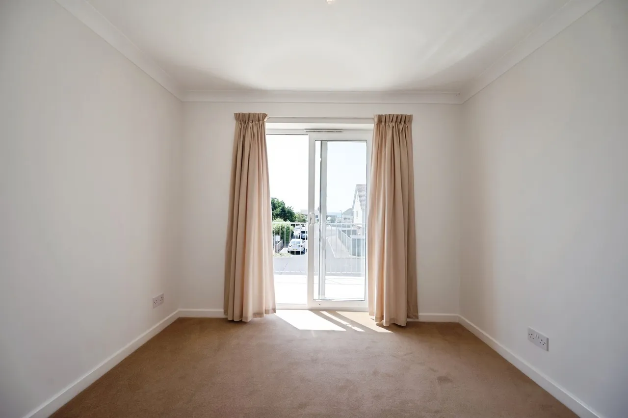 Bembridge Court, Hayling Island, PO11, photo 16